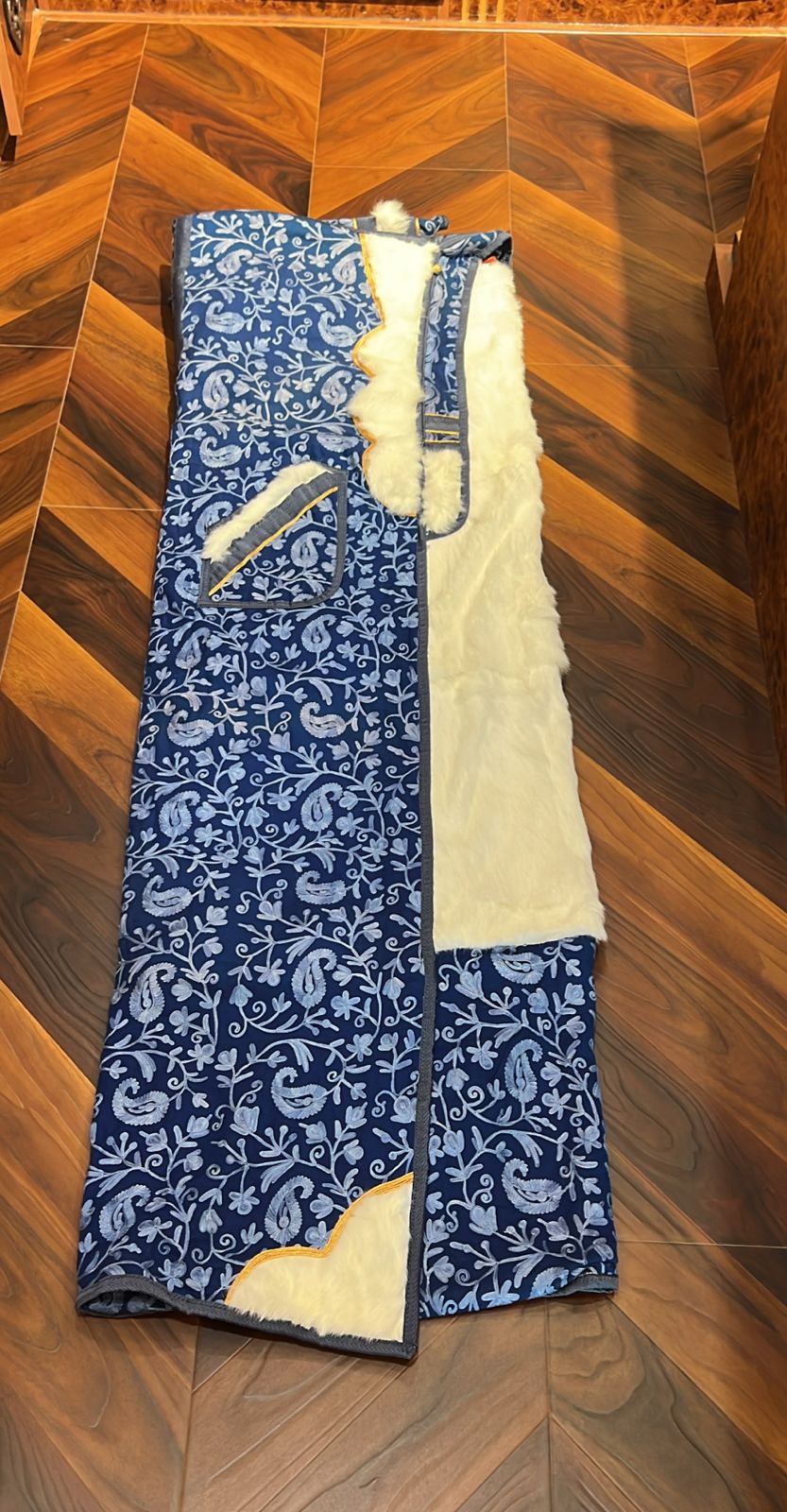 فروه نسائي طبيعي